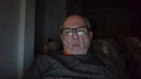 bernard1102 online show from January 2025 03:48:02 AM