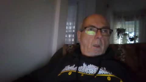 bernard1102 online show from September 2025 10:55:02 PM