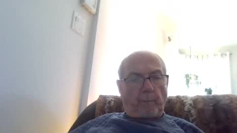 bernard1102 online show from September 2025 03:57:01 PM