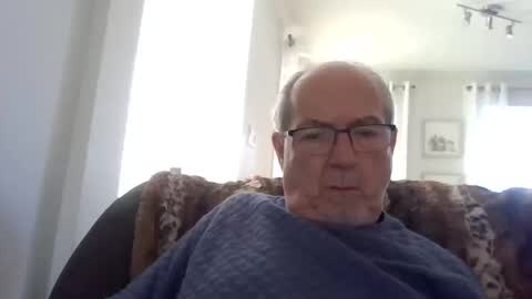 bernard1102 online show from October 2025 01:44:01 PM