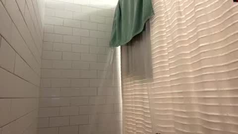 berriess_ online show from April 2026 11:37:01 AM