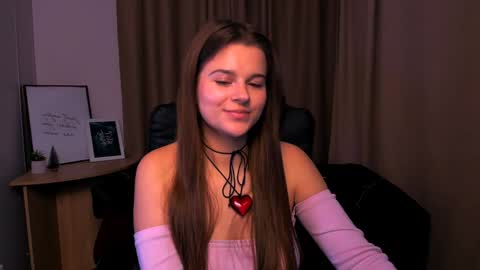 Snapshot of berry_alma chatting on December 2024 02:02:02 PM Alma online show from December 2024 02:02:02 PM