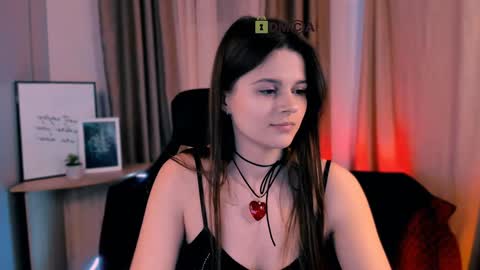 Snapshot of berry_alma chatting on February 2025 11:48:01 PM Alma online show from February 2025 11:48:01 PM