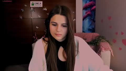 Snapshot of berry_alma chatting on February 2025 09:05:02 PM Alma online show from February 2025 09:05:02 PM