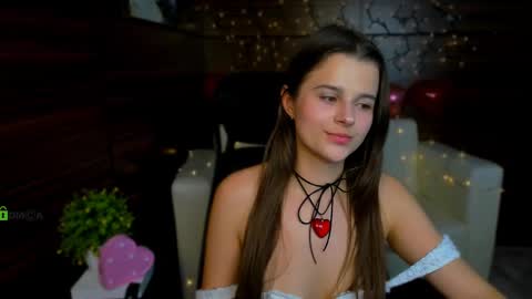 Snapshot of berry_alma chatting on March 2025 05:39:02 PM Alma online show from March 2025 05:39:02 PM