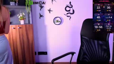 Snapshot of berry_alma chatting on July 2026 07:19:02 PM Alma online show from July 2026 07:19:02 PM