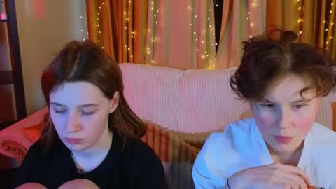 Your sweet Tara and Eva online show from December 2025 04:48:01 PM