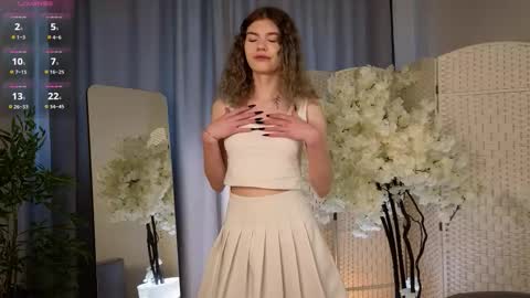 Aurora online show from September 2025 11:10:01 AM