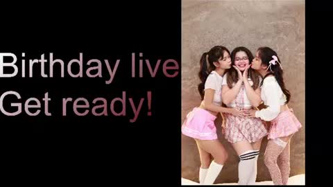 Snapshot of berrybliiss chatting on July 2026 05:00:01 AM SnowClairee online show from July 2026 05:00:01 AM