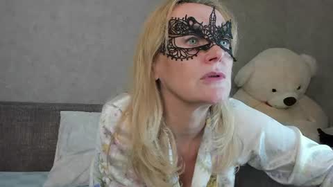 Snapshot of best__angelica chatting on July 2026 08:41:02 AM best__angelica online show from July 2026 08:41:02 AM