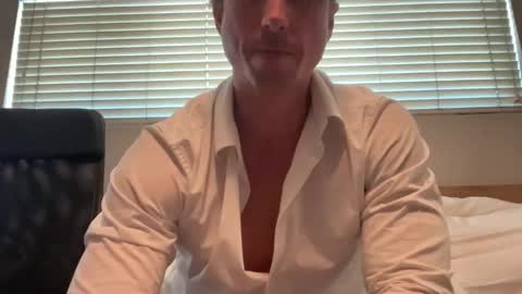 Snapshot of bestcoast35 chatting on December 2025 06:13:02 PM Bestcoast3579 online show from December 2025 06:13:02 PM