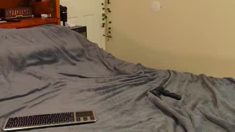 twitter zack1fisher online show from December 2025 01:33:02 AM