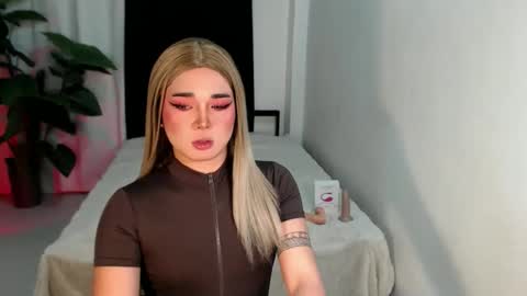 bestgirljulia online show from February 2026 08:35:01 AM