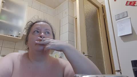 Snapshot of bethnorth chatting on May 2026 12:39:01 AM bethnorth online show from May 2026 12:39:01 AM