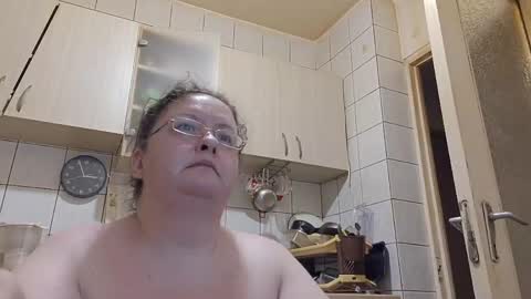 Snapshot of bethnorth chatting on May 2026 11:54:02 PM bethnorth online show from May 2026 11:54:02 PM