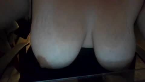 betsysjuggs online show from September 2025 03:40:01 AM