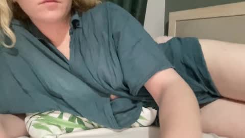 Bette online show from November 2025 11:15:01 PM