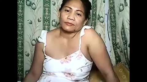 betty_83 online show from December 2024 02:33:02 PM