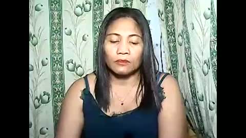 betty_83 online show from December 2024 01:10:02 PM