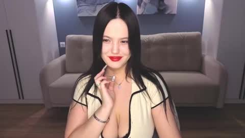 Betty online show from September 2025 08:52:02 PM