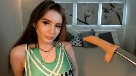 Betty online show from December 2024 01:54:01 AM
