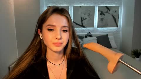 Betty online show from December 2024 03:35:01 AM