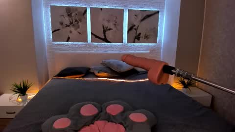 Betty online show from October 2025 08:28:01 PM