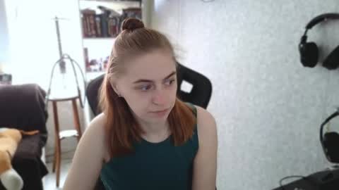 Snapshot of beverly_yay chatting on May 2026 08:41:01 AM beverly_yay online show from May 2026 08:41:01 AM
