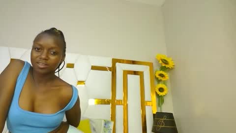 Snapshot of beverlyne5 chatting on February 2025 12:18:01 AM beverly online show from February 2025 12:18:01 AM