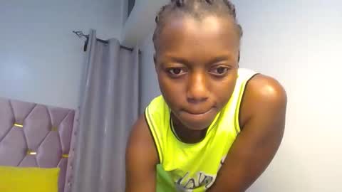 Snapshot of beverlyne5 chatting on September 2025 05:01:02 PM beverly online show from September 2025 05:01:02 PM