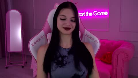 Beverly online show from February 2025 06:51:01 AM