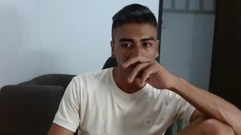 Snapshot of bfernando_05 chatting on December 2024 04:11:01 AM BAYRON online show from December 2024 04:11:01 AM