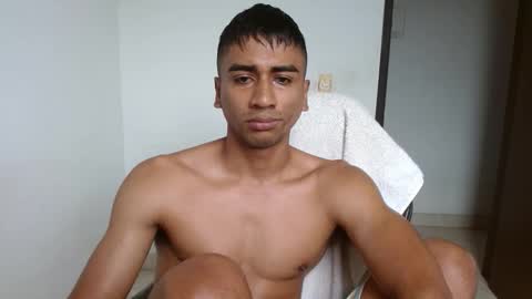 Snapshot of bfernando_05 chatting on November 2025 08:52:01 PM BAYRON online show from November 2025 08:52:01 PM