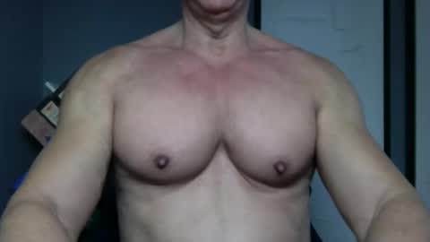 BGDKMUSCLEGUY - SELECTED BY CHATURBATE AS A TOP BROADCASTER FOR 2023 online show from November 2025 05:41:01 PM