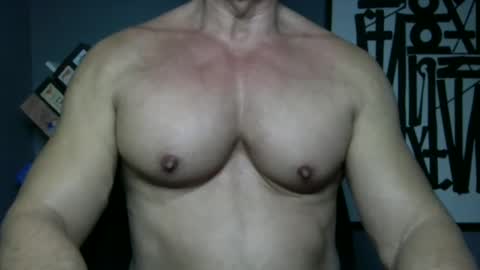 BGDKMUSCLEGUY - SELECTED BY CHATURBATE AS A TOP BROADCASTER FOR 2023 online show from April 2026 01:17:02 AM