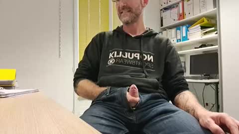 My name is David and if you like public exhibitions you wont be disappointed with me LoL - My favorite vibes is 44  online show from November 2025 04:07:01 PM