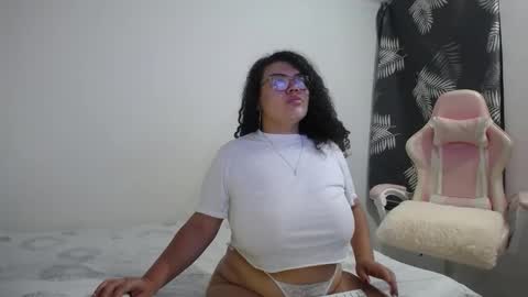 Snapshot of bianca_boobs chatting on September 2025 09:24:01 AM Bianca Tuesday to Sunday from 2am to 6am UTC-5 online show from September 2025 09:24:01 AM