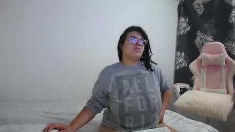 Snapshot of bianca_boobs chatting on October 2025 09:40:01 AM Bianca Tuesday to Sunday from 2am to 6am UTC-5 online show from October 2025 09:40:01 AM