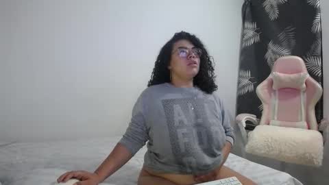 Snapshot of bianca_boobs chatting on October 2025 09:32:01 AM Bianca Tuesday to Sunday from 2am to 6am UTC-5 online show from October 2025 09:32:01 AM