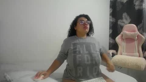 Bianca Tuesday to Sunday from 2am to 6am UTC-5 online show from December 2025 09:25:01 AM