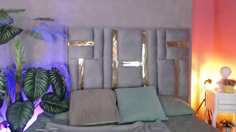 Bianca online show from October 2025 03:15:01 AM