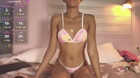 biancaa__18 online show from October 2025 06:53:01 PM