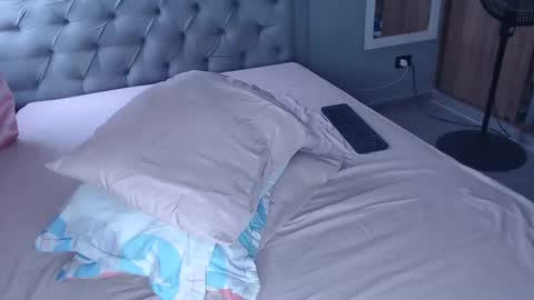 Snapshot of biancaleiton chatting on February 2025 10:24:01 PM bianca online show from February 2025 10:24:01 PM