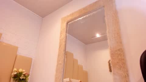 Snapshot of biancamonroe_ chatting on October 2025 12:59:02 PM Bianca online show from October 2025 12:59:02 PM