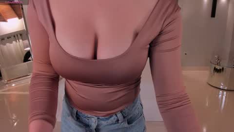 Bianca Pierce online show from November 2025 11:43:01 AM