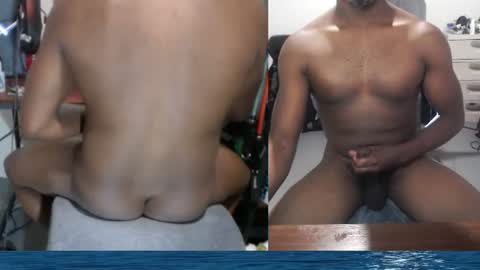 Snapshot of bicepsandfrot chatting on July 2026 11:39:02 AM BicepsandFrot online show from July 2026 11:39:02 AM