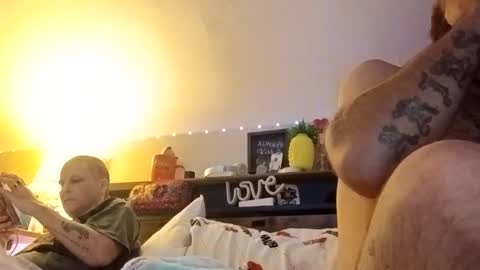 Snapshot of bifulswapcouple chatting on October 2025 08:22:02 AM bifulswapcouple online show from October 2025 08:22:02 AM