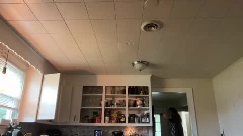 Easy Jay online show from September 2025 03:45:02 PM