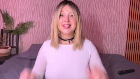 Snapshot of big_ass_blonde chatting on May 2026 05:46:01 AM Eva online show from May 2026 05:46:01 AM