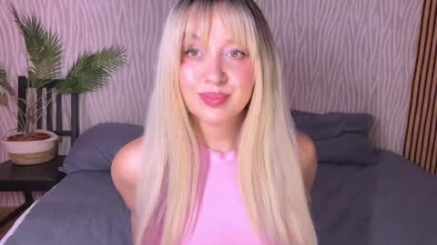 Snapshot of big_ass_blonde chatting on May 2026 07:05:02 AM Eva online show from May 2026 07:05:02 AM